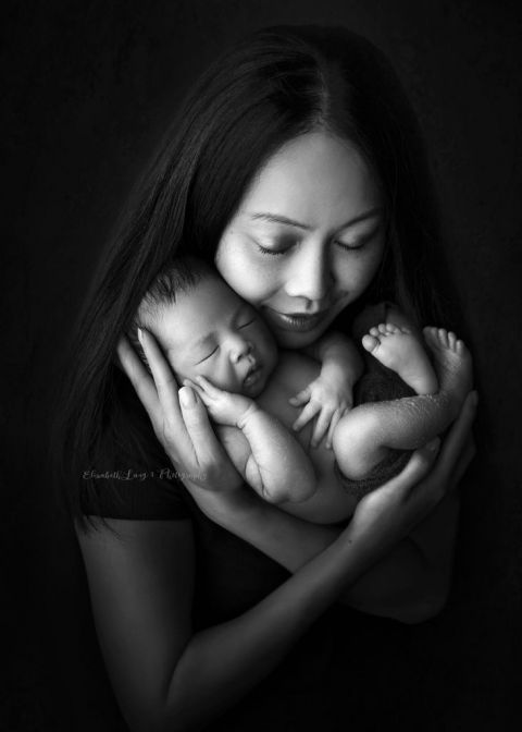 Mother and newborn baby photograph from a newborn photography session